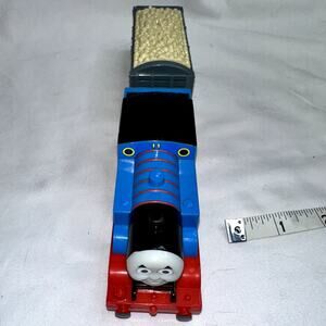 Thomas and Friends TrackMaster 2009 Thomas #1 Motorized Train with Tender Car
